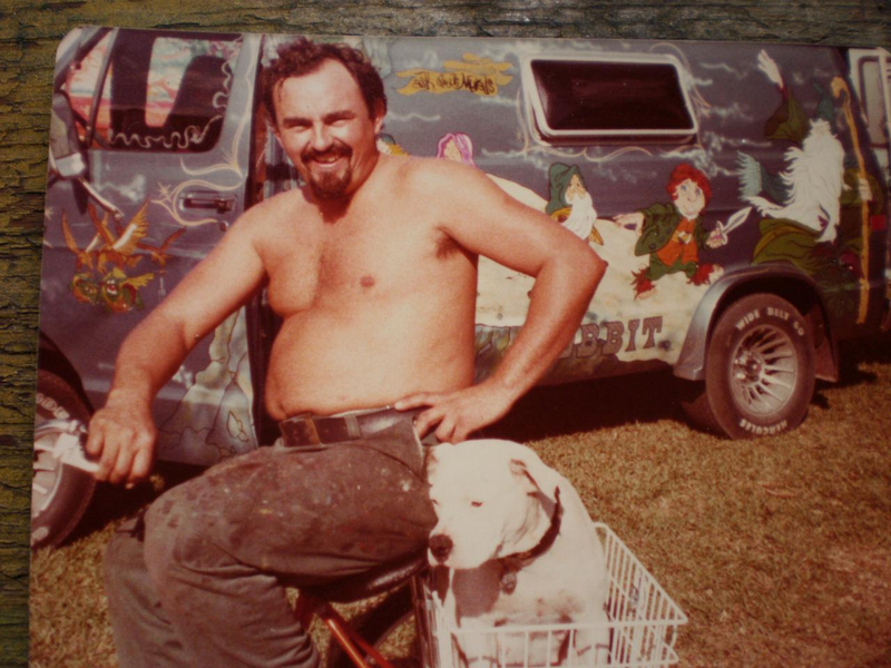 Illustration for article titled Freaking groovy airbrushed scifi and fantasy van art